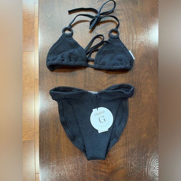 Hunza G Eva Bikini in Black - Picture 2 of 9